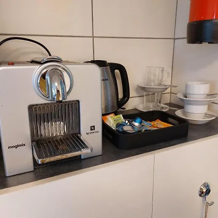 Gasthuys De Peel לינה וארוחת בוקר